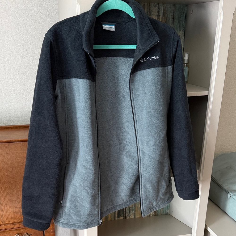 Columbia Two-Tone Black and Gray Jacket